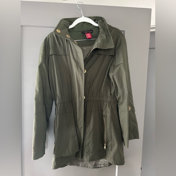 Liza Byrd Olive Green Coat - Picture 2 of 3